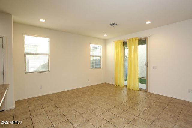 4717 E BETTY ELYSE Lane, Phoenix, AZ 85032