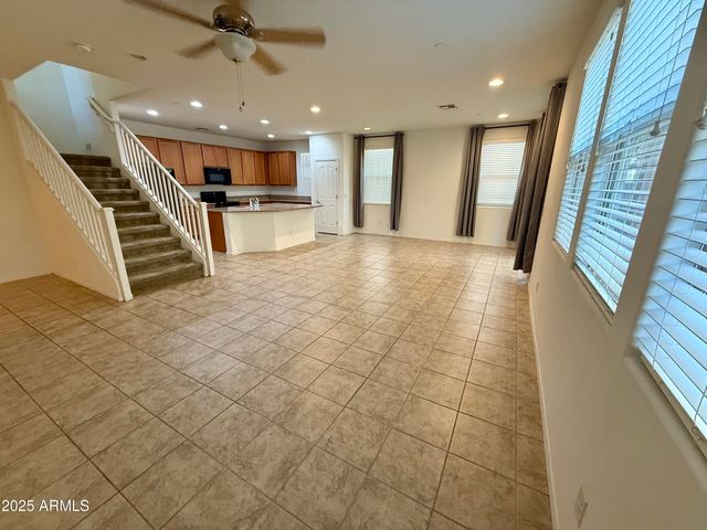 4717 E BETTY ELYSE Lane, Phoenix, AZ 85032