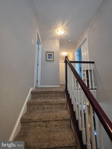 240 COBBLESTONE CT, Collegeville, PA 19426