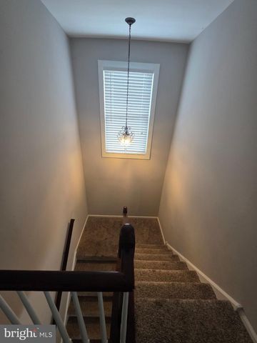 240 COBBLESTONE CT, Collegeville, PA 19426