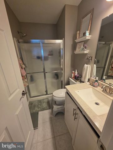 240 COBBLESTONE CT, Collegeville, PA 19426