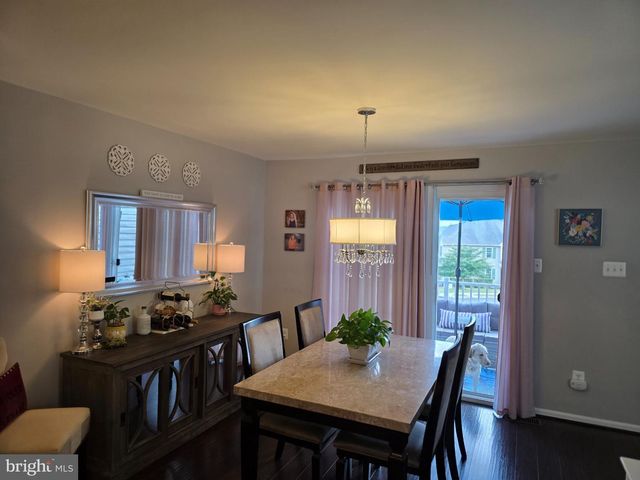 240 COBBLESTONE CT, Collegeville, PA 19426