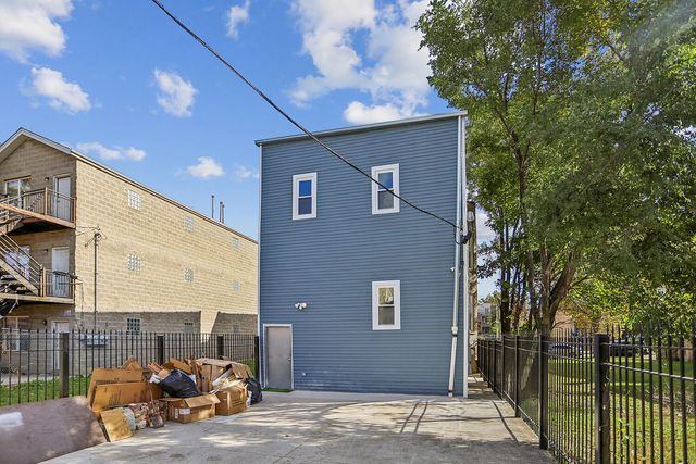 1220 S Avers Avenue, Chicago, IL 60623