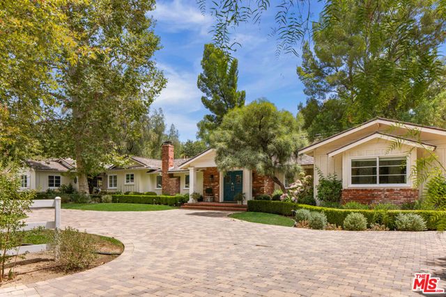 5840 Round Meadow Road, Hidden Hills, CA 91302