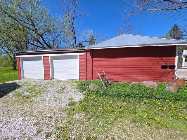 2160 Boston Road, Hinckley, OH 44233