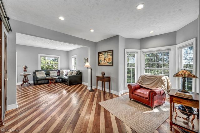 2160 Boston Road, Hinckley, OH 44233