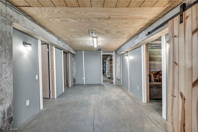 2160 Boston Road, Hinckley, OH 44233