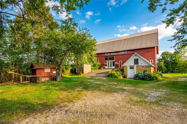 2160 Boston Road, Hinckley, OH 44233