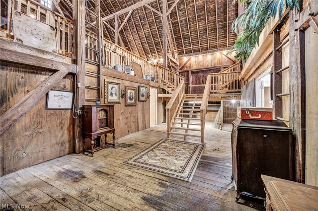 2160 Boston Road, Hinckley, OH 44233
