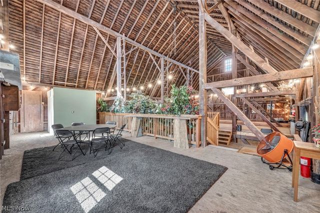 2160 Boston Road, Hinckley, OH 44233