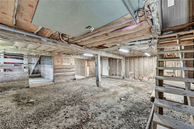2160 Boston Road, Hinckley, OH 44233