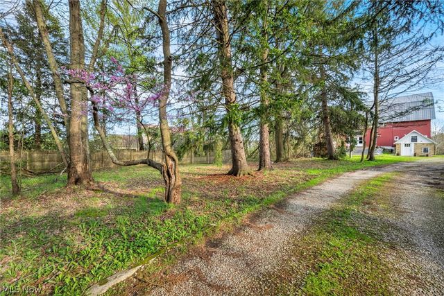 2160 Boston Road, Hinckley, OH 44233