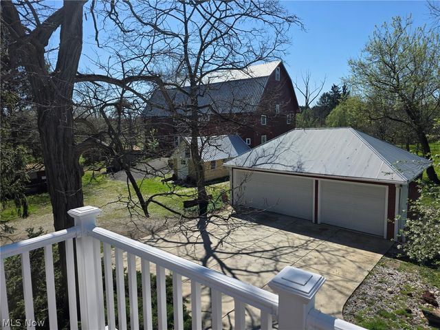 2160 Boston Road, Hinckley, OH 44233