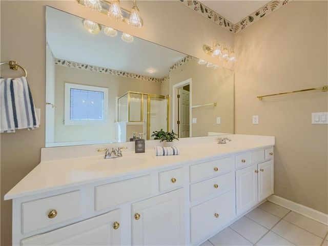 1990 Glenhurst Drive, Snellville, GA 30078