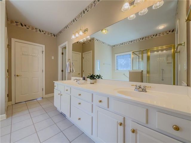 1990 Glenhurst Drive, Snellville, GA 30078