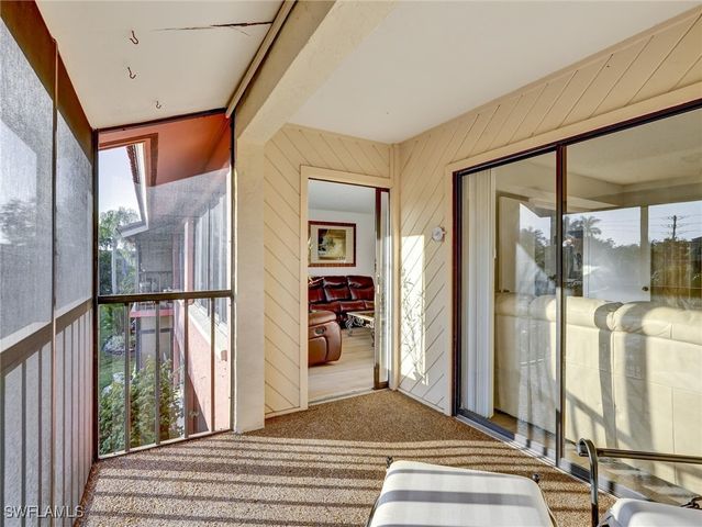 114 Cypress WAY E D4, Naples, FL 34110