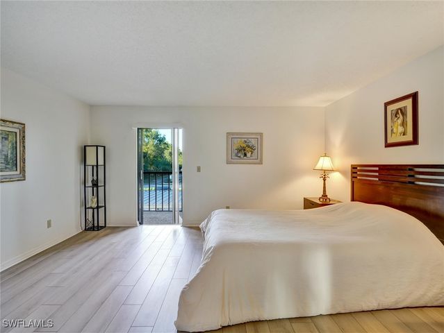 114 Cypress WAY E D4, Naples, FL 34110