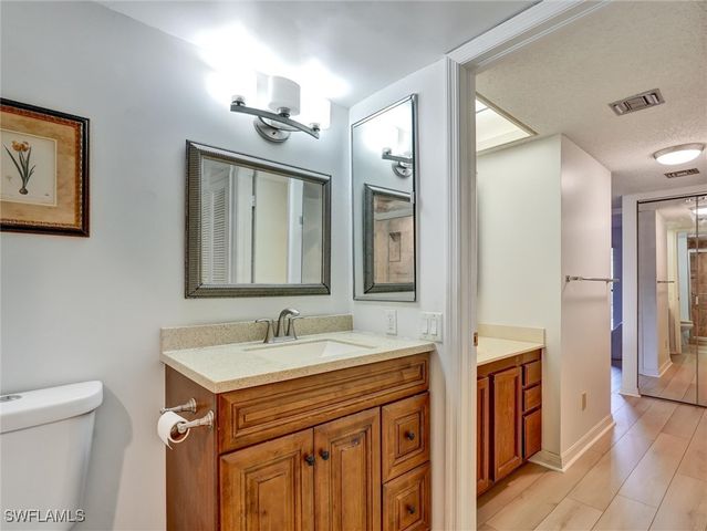 114 Cypress WAY E D4, Naples, FL 34110