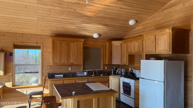 L2-3 Keyes Point, Port Alsworth, AK 99653