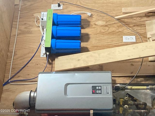 L2-3 Keyes Point, Port Alsworth, AK 99653