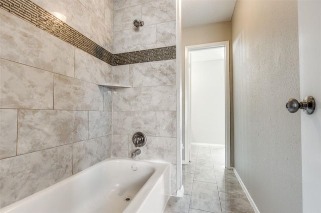 1930 Avenue B, Katy, TX 77493