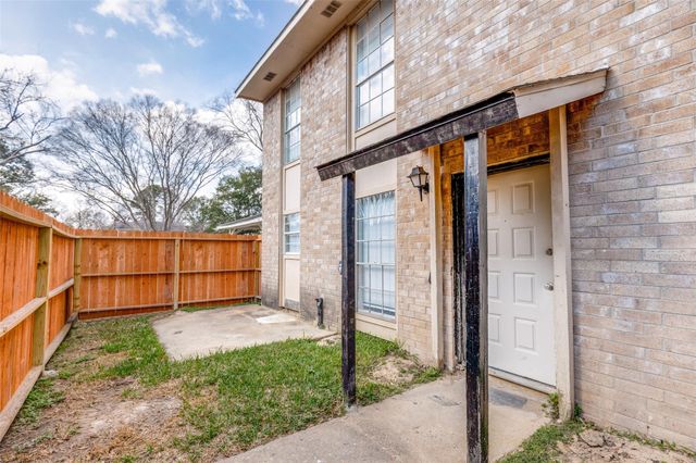 1930 Avenue B, Katy, TX 77493