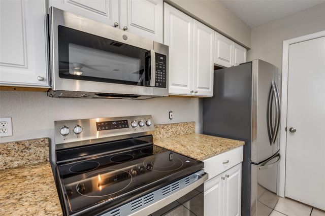 1930 Avenue B, Katy, TX 77493