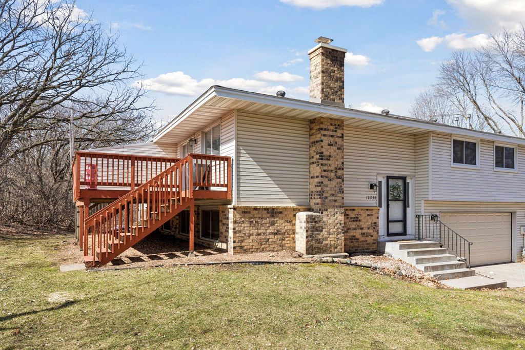 12238 Oak Leaf Cir property