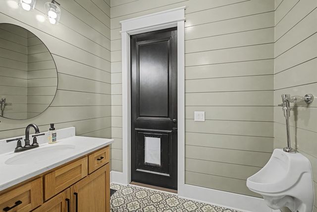 110 Squire Jones Road, Bell Buckle, TN 37020