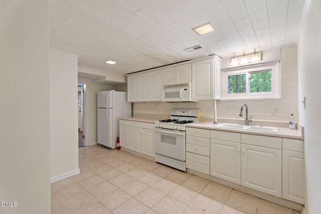 4419 Laurel Hills Road, Raleigh, NC 27612