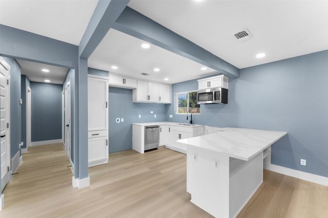 2358 Inca Drive, Dallas, TX 75216