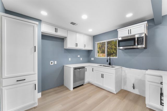 2358 Inca Drive, Dallas, TX 75216