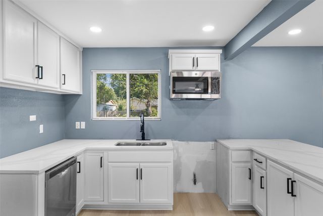 2358 Inca Drive, Dallas, TX 75216