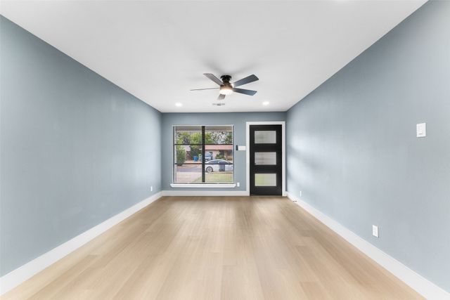 2358 Inca Drive, Dallas, TX 75216