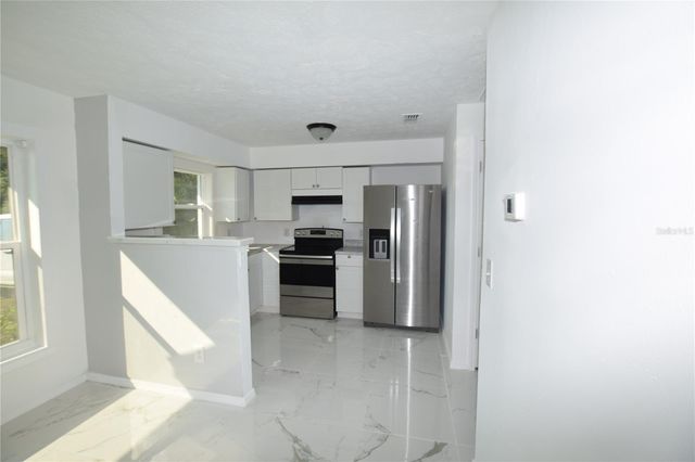 911 NW 59TH COURT, Ocala, FL 34482