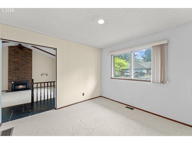 7455 Sw Danielle Ave, Beaverton, OR 97008