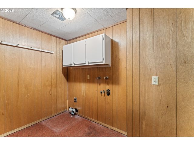 7455 Sw Danielle Ave, Beaverton, OR 97008