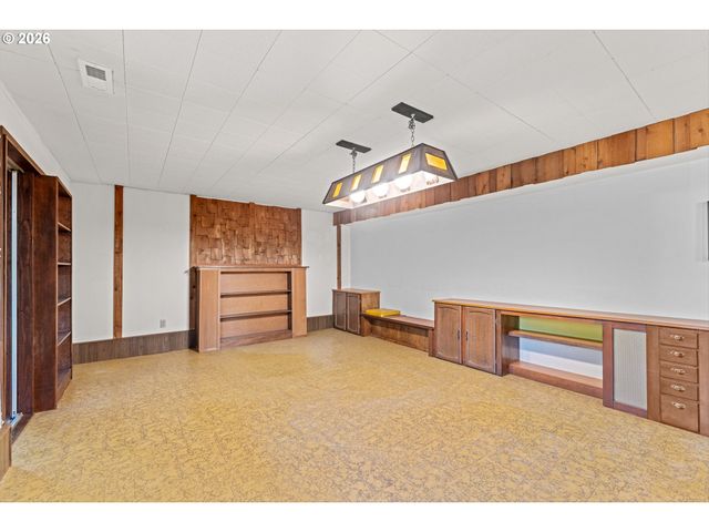 7455 Sw Danielle Ave, Beaverton, OR 97008