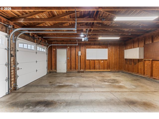 7455 Sw Danielle Ave, Beaverton, OR 97008