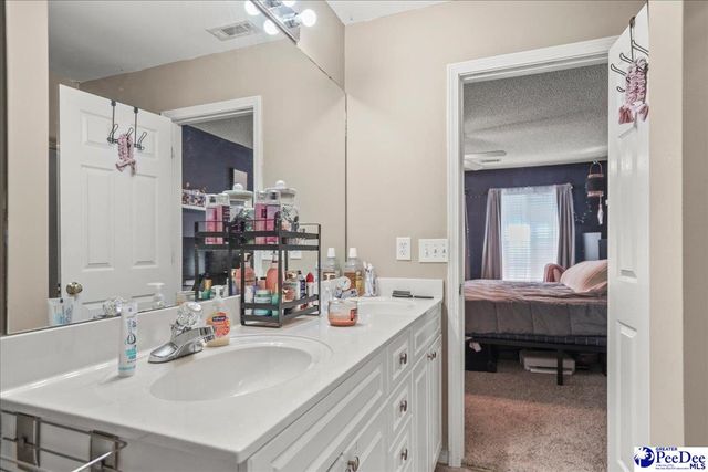 700 S Cashua Apt 24C, Florence, SC 29501