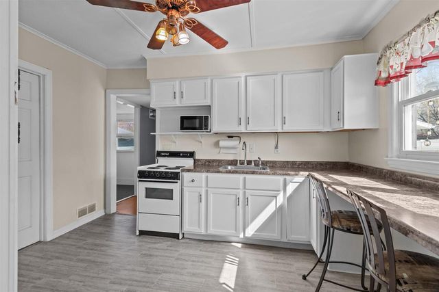120 ALLEN AVENUE, Oshkosh, WI 54901