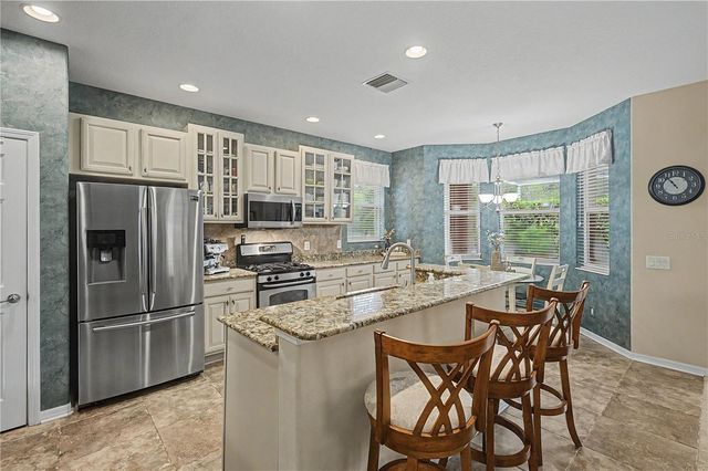 8711 PRESTON WOODS COURT, Land O Lakes, FL 34638