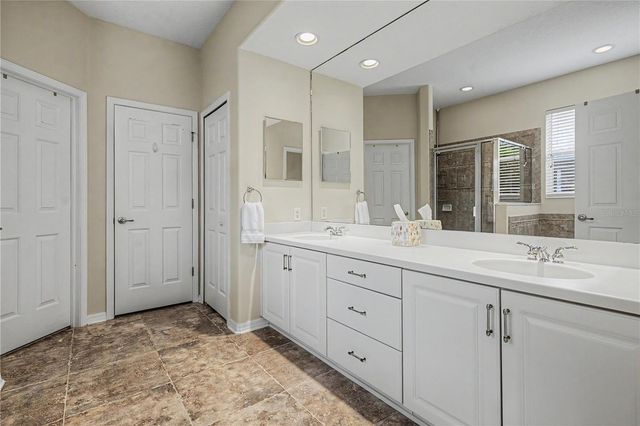 8711 PRESTON WOODS COURT, Land O Lakes, FL 34638