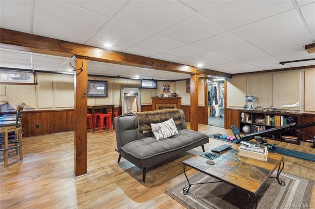 15 N Oceanside Road, Rockville Centre, NY 11570