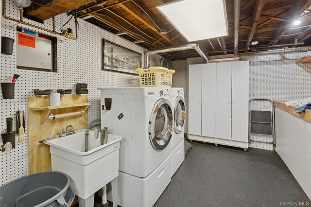 15 N Oceanside Road, Rockville Centre, NY 11570