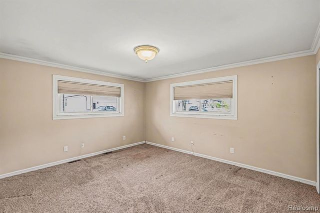 2596 N Williams Lake Road, Waterford, MI 48327