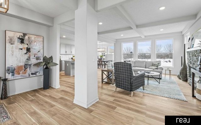 7409 N 176 Avenue, Bennington, NE 68007