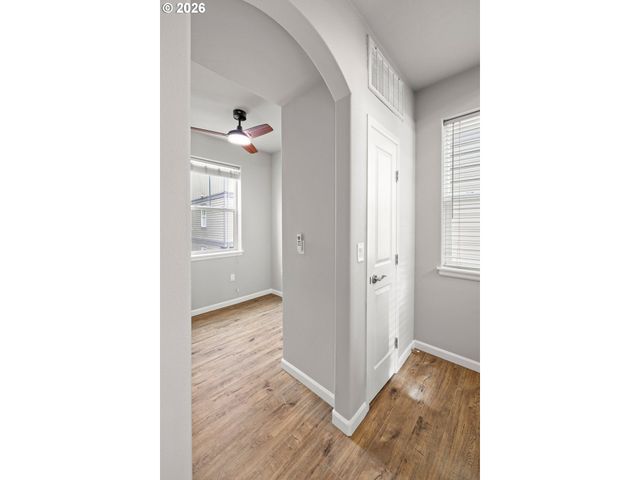 10855 Sw 130TH Ave, Tigard, OR 97223