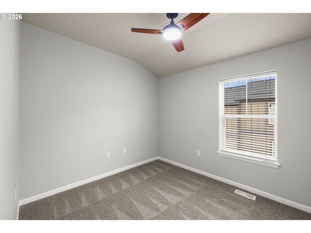 10855 Sw 130TH Ave, Tigard, OR 97223