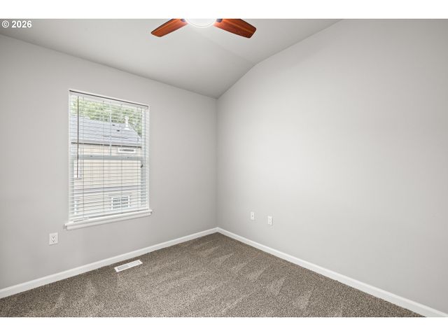 10855 Sw 130TH Ave, Tigard, OR 97223
